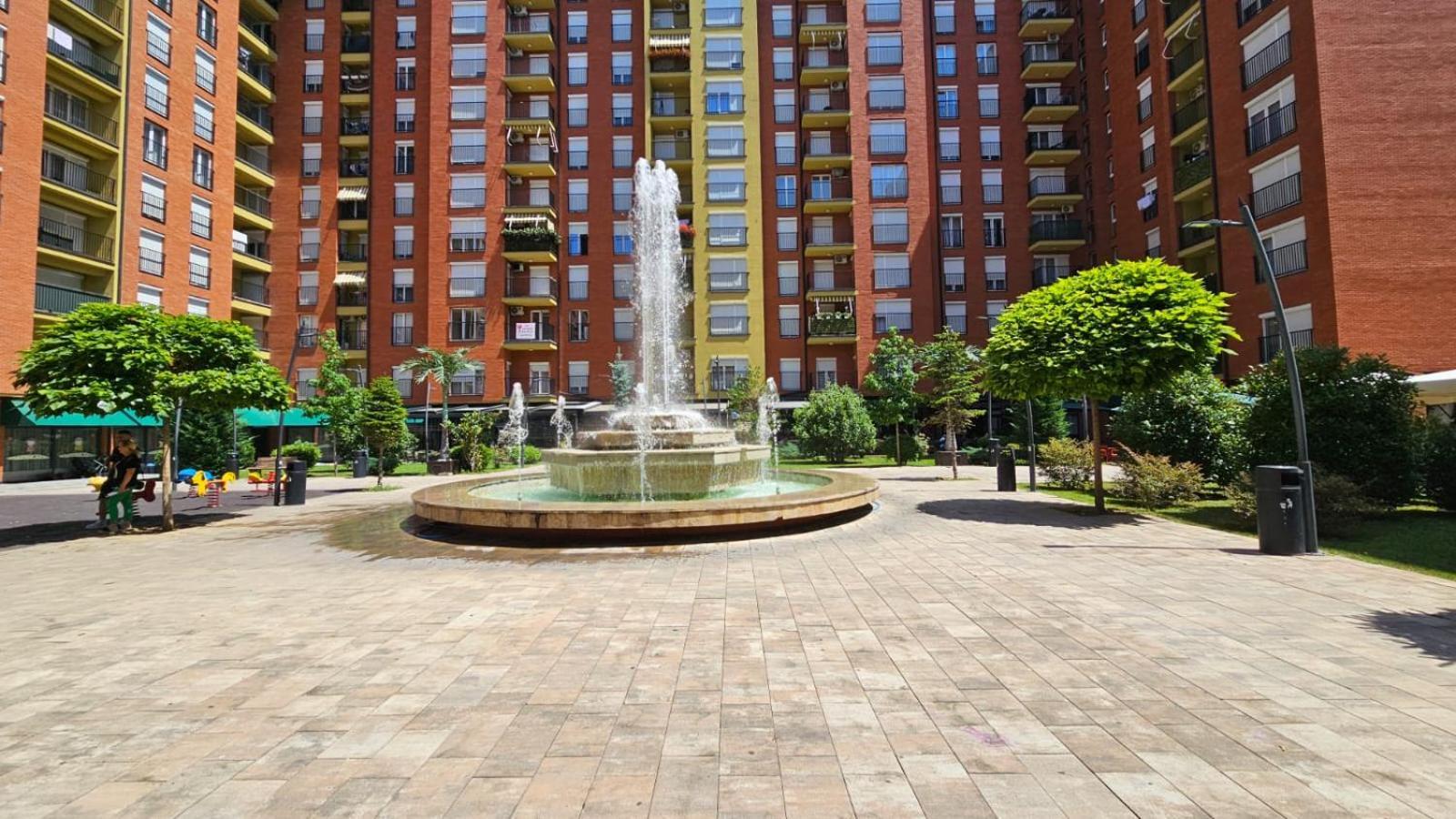 Value Living Apartment Uroševac Exterior foto